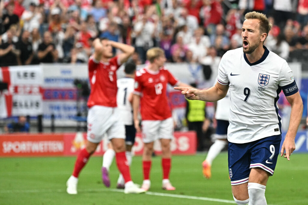 FBL-EURO-2024-MATCH17-DEN-ENG